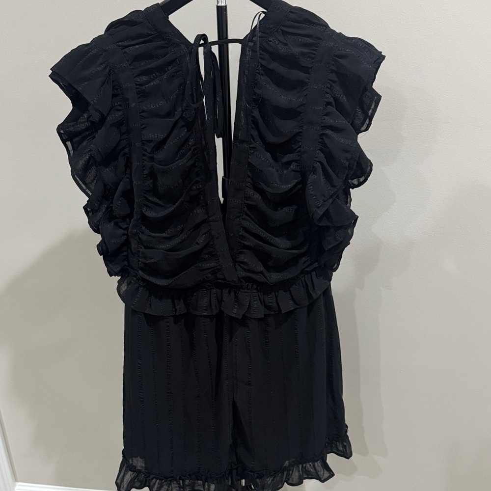 Ruffled Black V-Neck dress - Picture 5 of 6